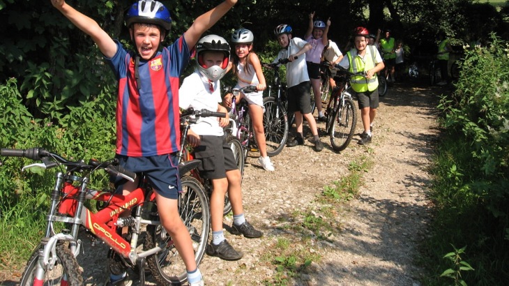 Kids On Mountain Bikes cheering