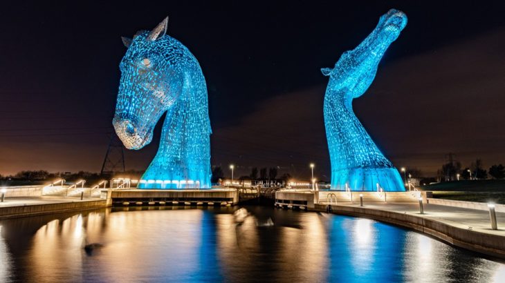 The kelpie statues on Route 76
